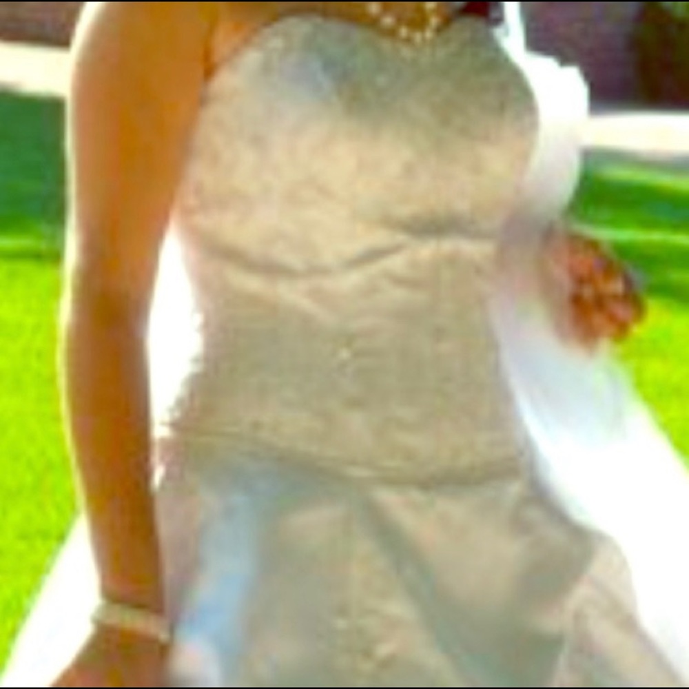 Wedding dress